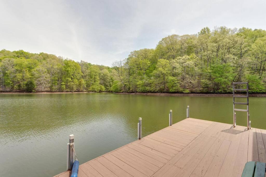 Lakeside Haven Dock/Slip Fire Pit Game Room Kayaks Winchester Екстериор снимка